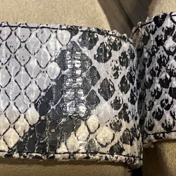 Anne Klein I flex wedge espadrille faux snakeskin sandal. Sz 7.5 - Picture 11 of 16